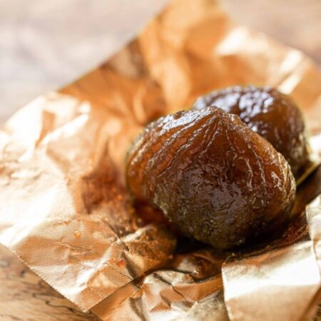 marrons glaces ouverts gros plan