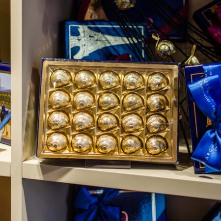 coffret cadeau escargots chocolat ouvert etagere